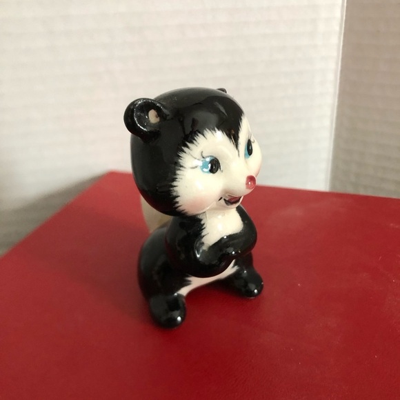 Vtg Anthropomorphic Skunk Figurine - Picture 3 of 12